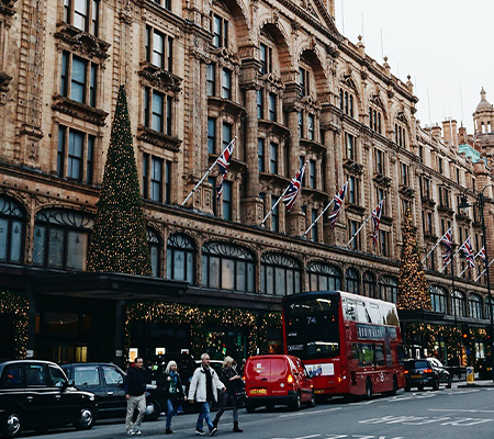 Knightsbridge Carousel Small Image 3